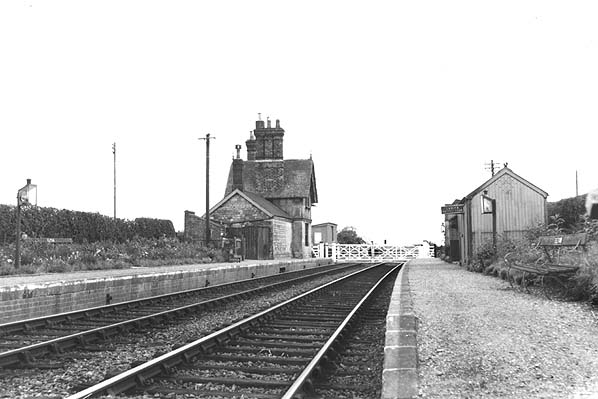 Thorpe to Oundle Barnwell Railway Station Photo Thrapston & Wansford Line 15