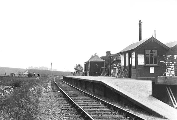 Great Shefford Railway Station Photo East Garston Welford Park 9 GWR. 